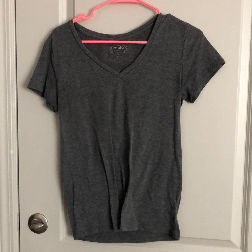 grey Tee